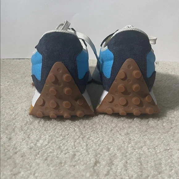 Men’s Size 9/ Women’s Size 10. New Balance 327 Blue Lifestyle Sneakers - Picture 4 of 5